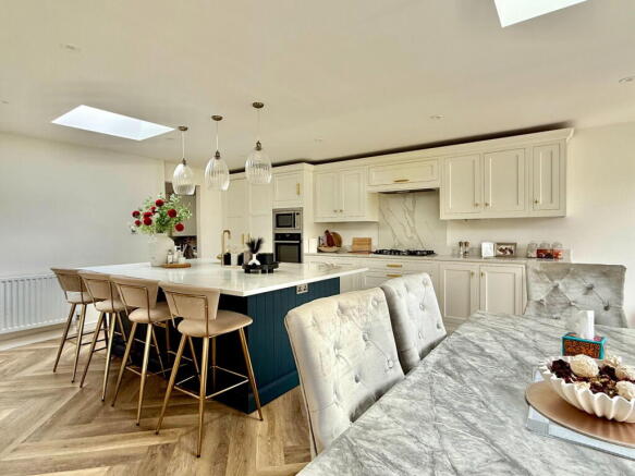 3 bed Detached Bungalow for sale Image 12