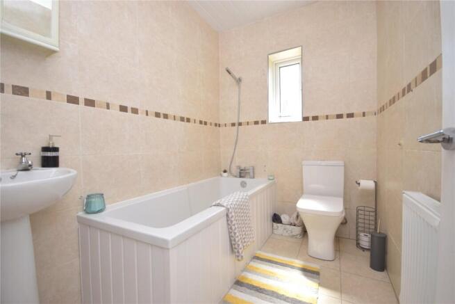 2 bed Apartment for sale Image 7