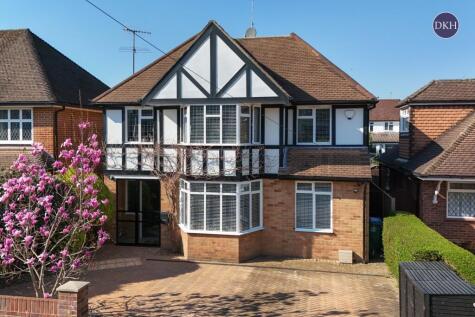 Richmond Drive, Cassiobury