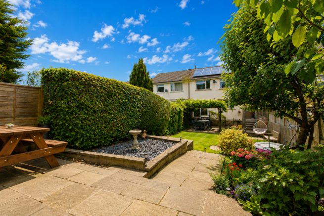 3 bed Town House for sale Image 11