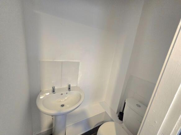 1 bed Flat to rent Image 6