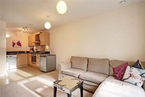 102, Harrow Close, Addlestone KT15 2GJ