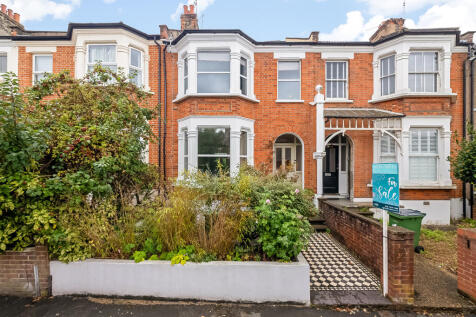 Heathwood Gardens, Charlton, SE7