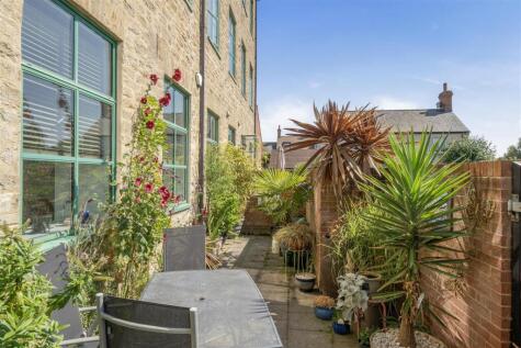 Priory Lane, Bridport