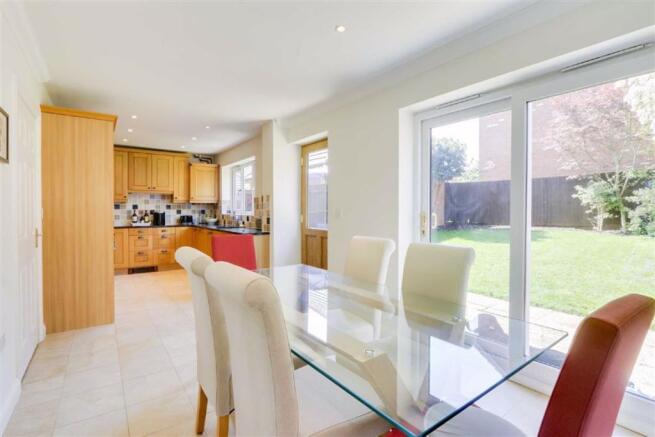 KITCHEN/DINER