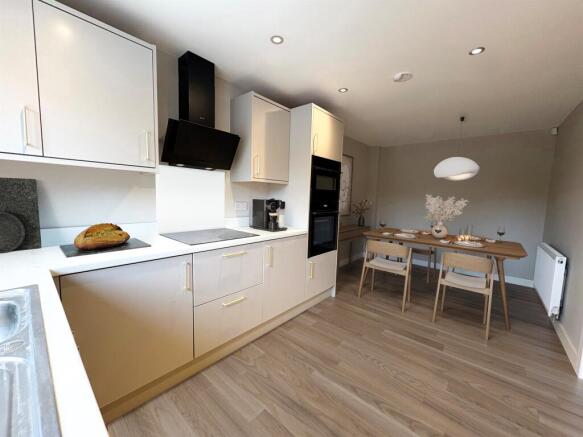 3 bed Town House for sale Image 4