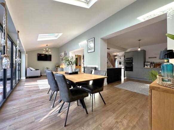 Spacious Living Flexibility 704