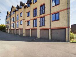 Flat 2, Highview Lodge, Wesley Court, Stroud GL5 1DW