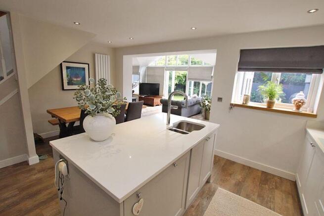 KItchen dine photo 3