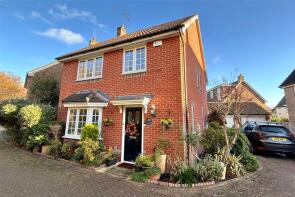 100, Woodland Walk, Aldershot GU12 4FF