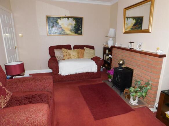 DINING ROOM 1