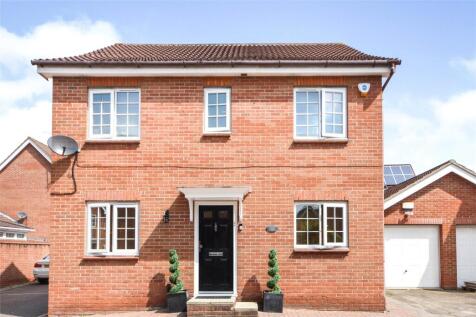 Frobisher Gardens, Chafford Hundred, Grays, Essex, RM16
