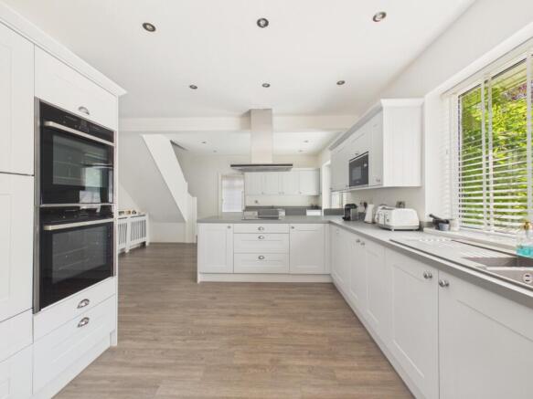 3 bed Bungalow for sale Image 5