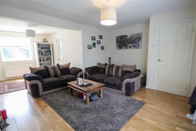 Lounge/dining room