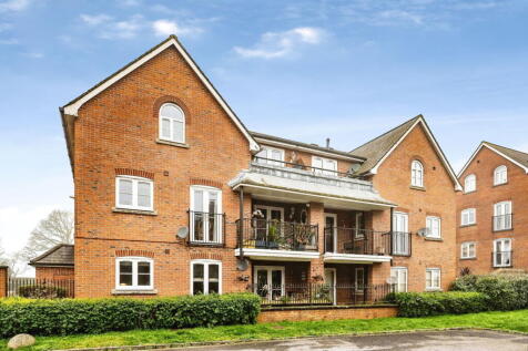 Quayside Walk, Marchwood, Southampton, SO40