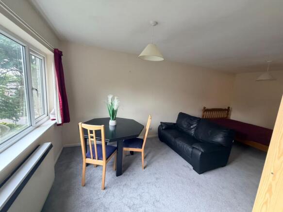 Flat 9, Hallam Chase , 64 Endcliffe Vale Road, Sheffield, South Yorkshire S10 3EW photo 3