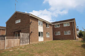 42, Gardeners Close, Warnham RH12 3RJ