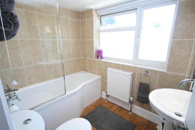 Bathroom.JPG