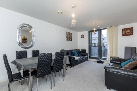 Queensway, REDHILL, Surrey, RH1