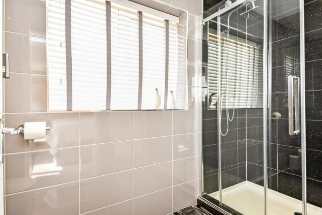 En Suite Shower Room