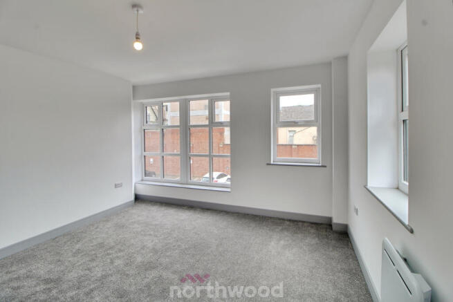 2 bed Flat to rent Image 9