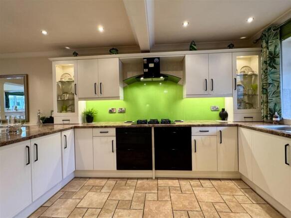 Kitchen Breakfast Room