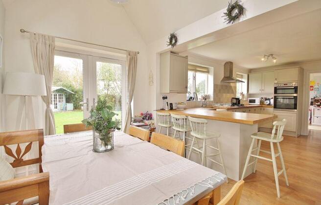Kitchen/Breakf...