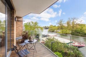 Flat 26, 41 42, Kew Bridge Road, Brentford TW8 0RF