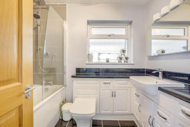 9 Barnhill Close, SL7 3HA (LOW RES)-3