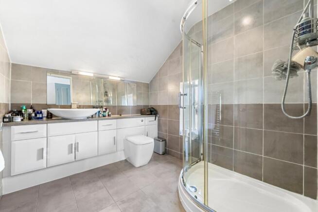 3 bed Penthouse for sale Image 10