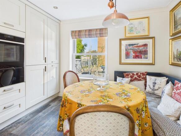 Civray Avenue, Downham Market photo 3