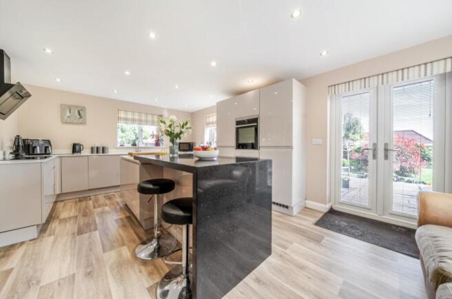 1440967-6-69de715cc7e41