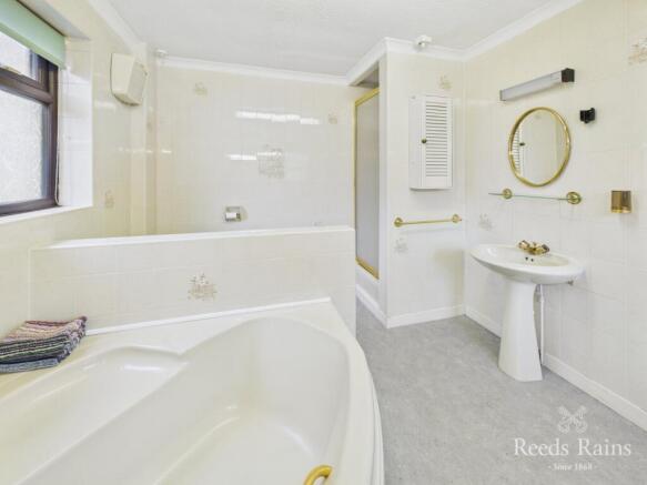 3 bed Semi-Detached for sale Image 12