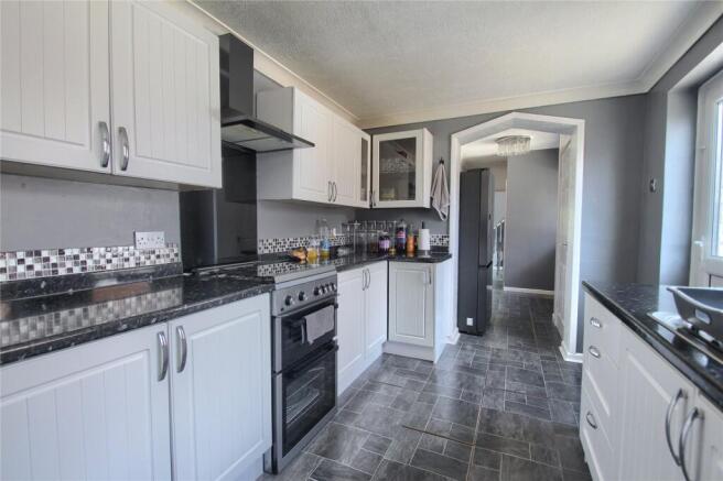 3 bed Semi-Detached for sale Image 8