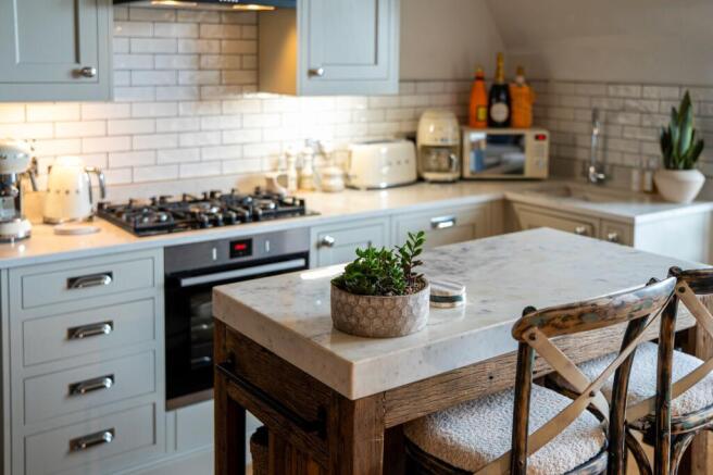 2 bed Apartment for sale Image 8