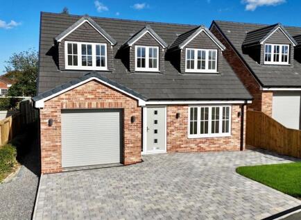 Sherwood Close, Ormesby, Middlesbrough, TS7