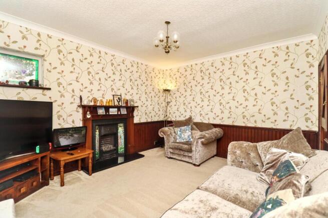 4 bed Semi-Detached for sale Image 12