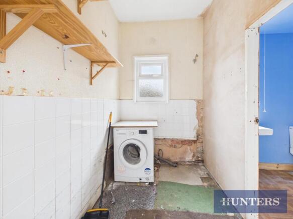 2 bed Flat for sale Image 9