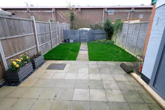 GARDEN 