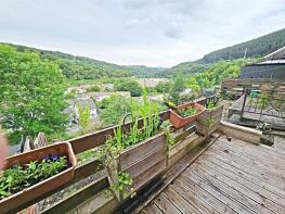 25, Pleasant View, Trehafod, Pontypridd CF37 2NY
