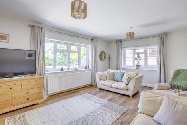 Mountain Ash, North Road,, HP15 6ND-11.jpg