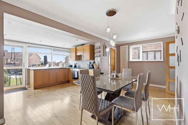 3 bed Semi-Detached for sale Image 4