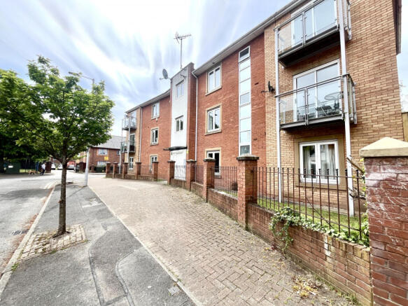 3 Bedroom Apartment for Sale