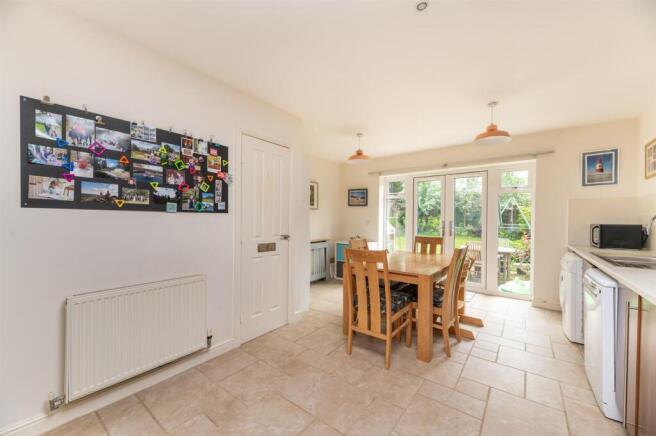 3 bed End of Terrace for sale Image 6