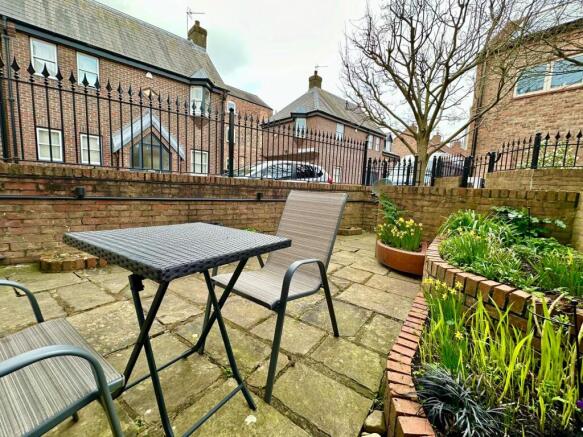 1 bed Flat to rent Image 8