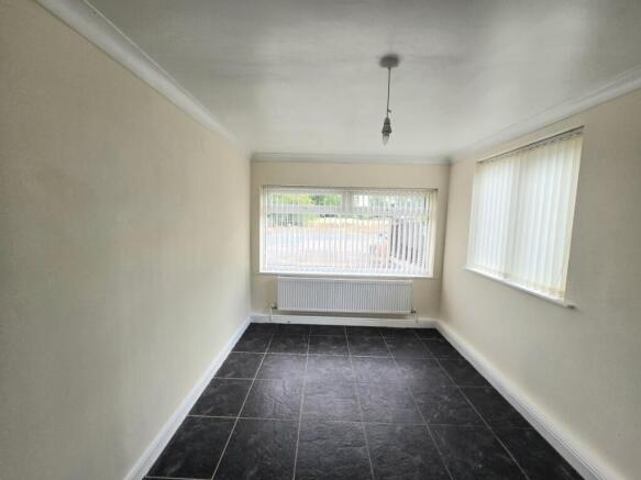 3 bed Bungalow to rent Image 4
