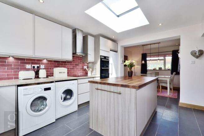 Kitchen - Dini...