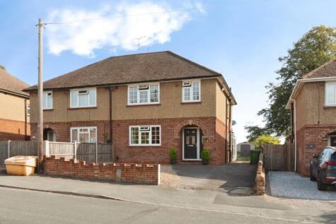 Worsley Road, Frimley, Camberley, Surrey, GU16