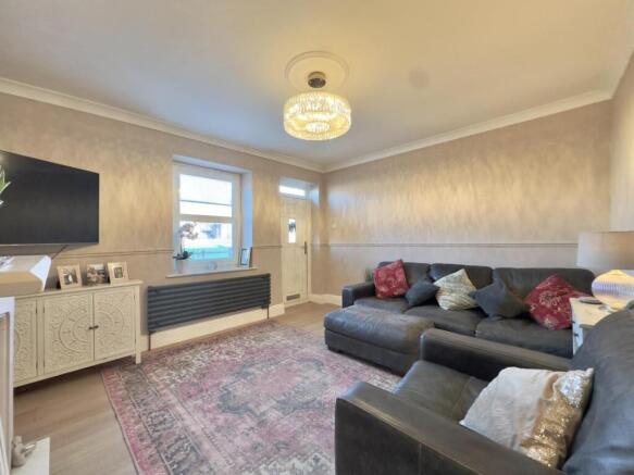 5 bed Terraced for sale Image 9