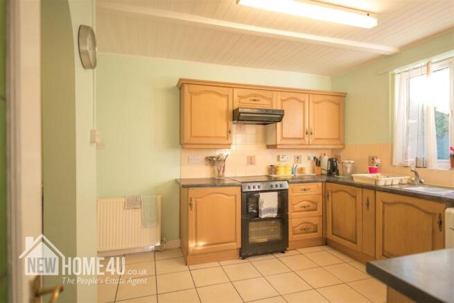 KITCHEN: